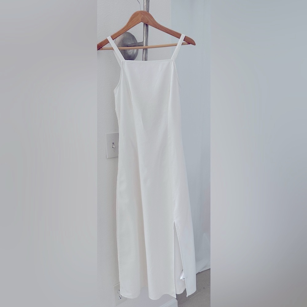 White Linen Dress Size XS Maxi adjustable 
shoulder straps 55 percent linen/ 45